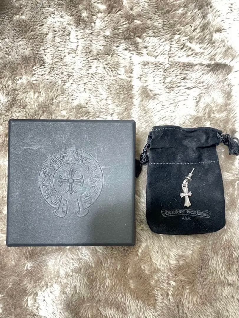 CHROME HEARTS ピアス