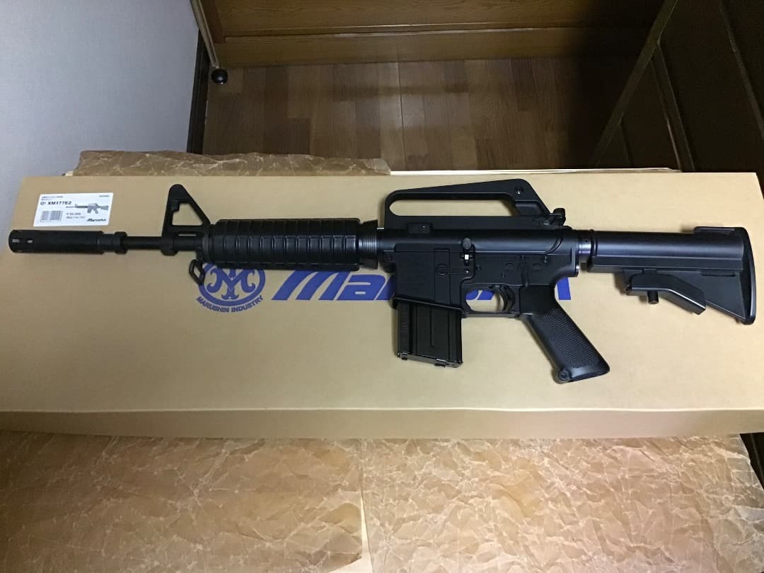K*認様 合法金属製 ほぼ新品 マルシン COLT XM177E2 モデルガン