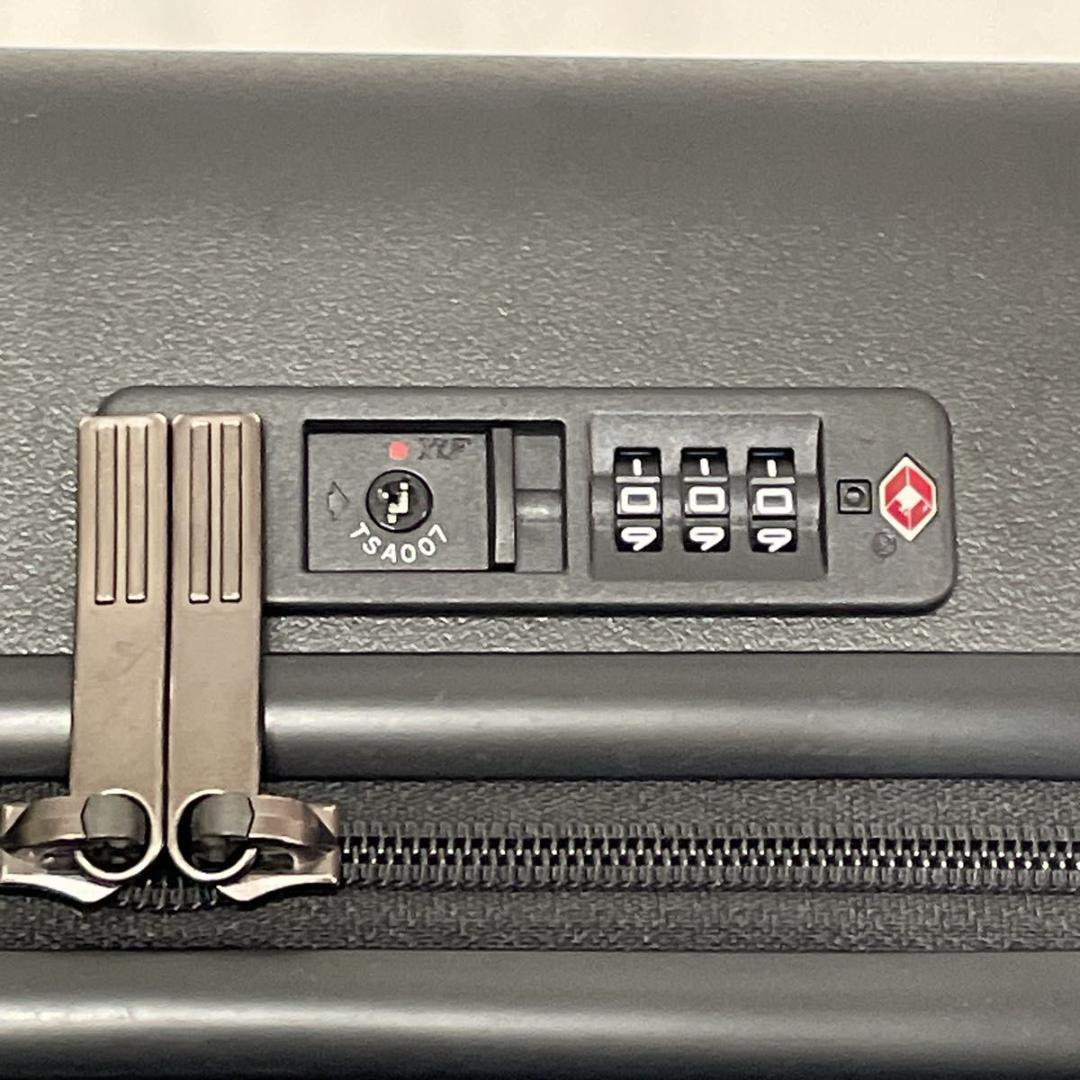 美品✨ゼロハリバートン キャリーケース 黒 30L 機内持ち込み可