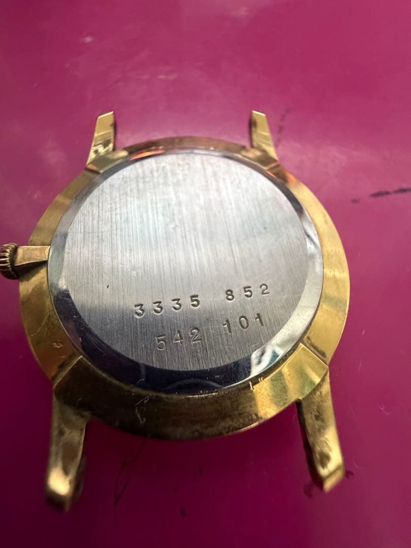 UNIVERSAL GENEVE 腕時計