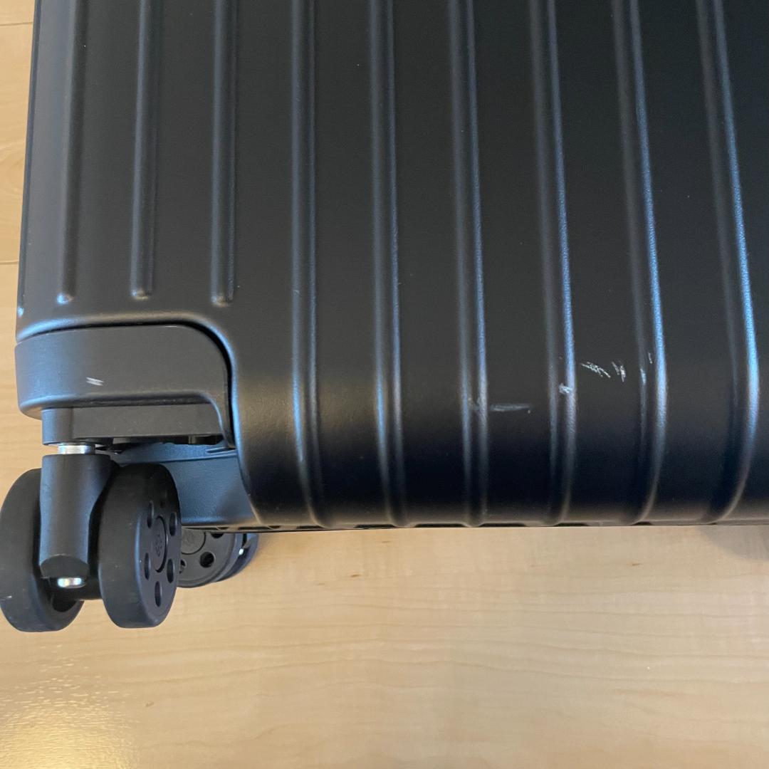 RIMOWA / リモワ Essential キャビン マットブラック