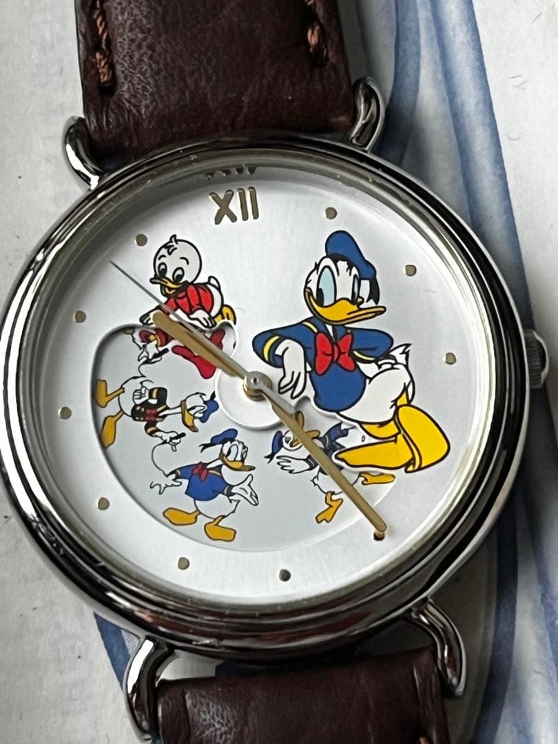 ドナルドダック birthday Watch 世界に1995個しかない。