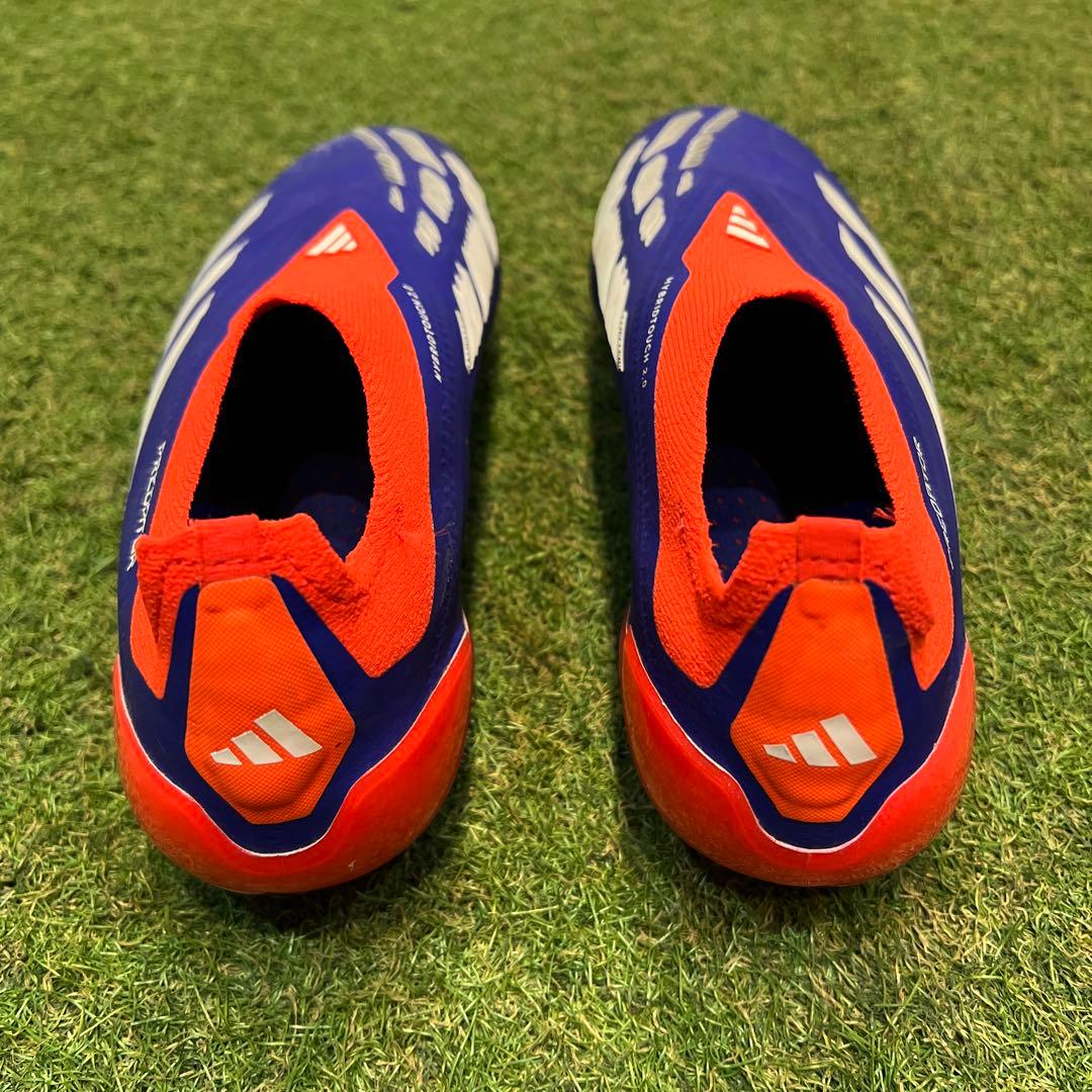 シューズ Adidas Predator FG