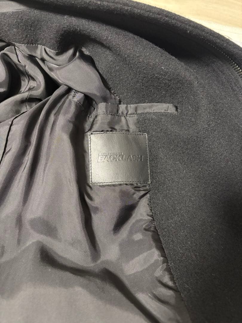 BACKLASH フードコート