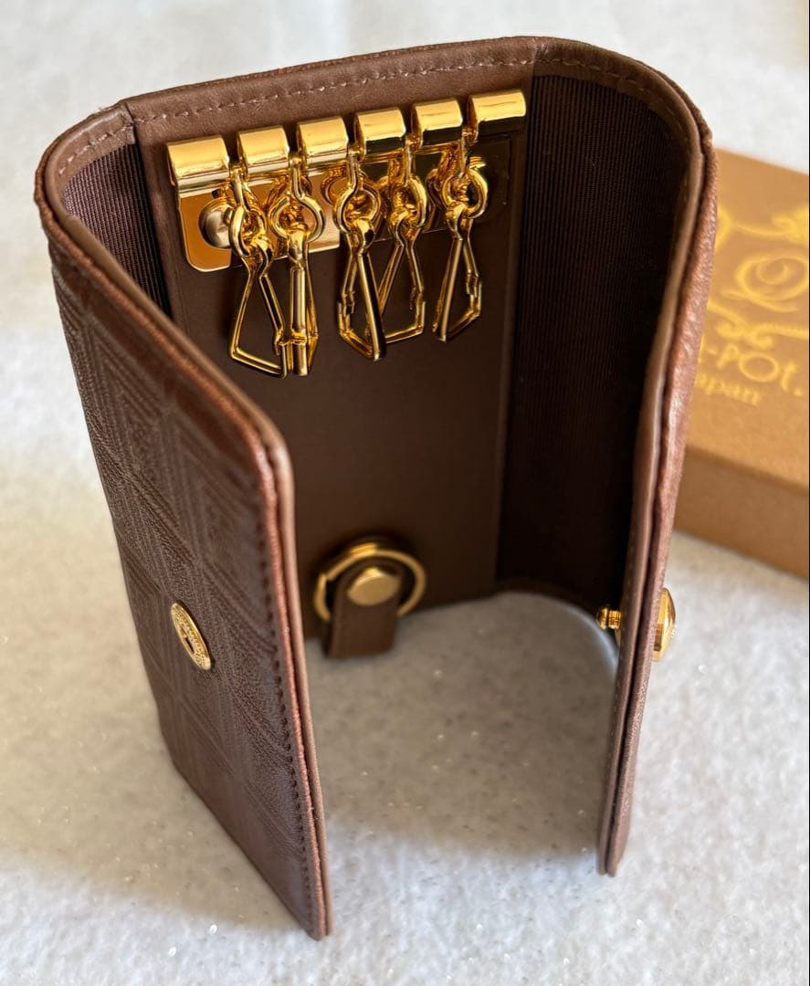 【未使用品】Q-pot. チョコレートバーキーケース