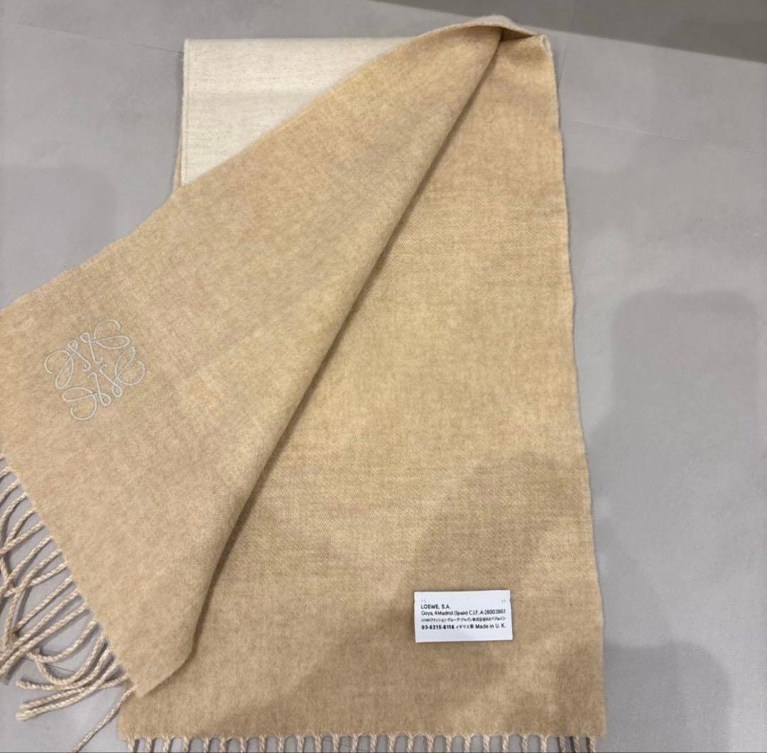 ロエベ　マフラー　バイカラー　スカーフ　ホワイト　ベージュ　 ウール&カシミア