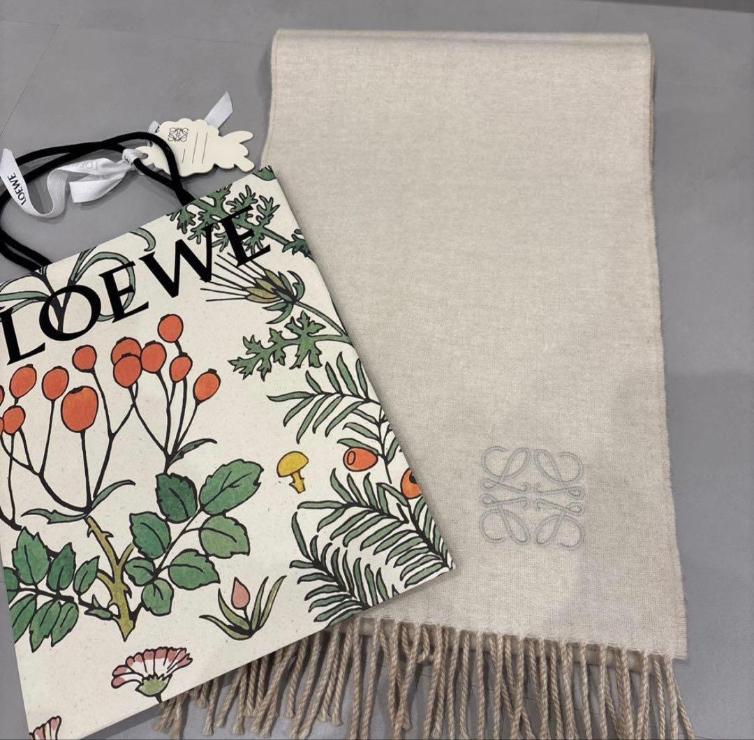 ロエベ　マフラー　バイカラー　スカーフ　ホワイト　ベージュ　 ウール&カシミア