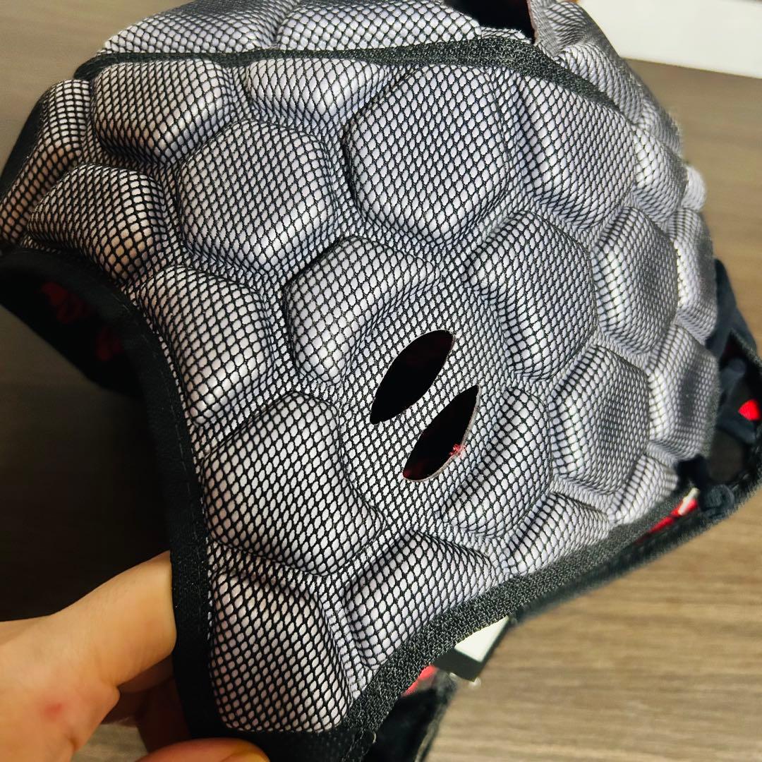 ア*ル様 ⑥新品　カンタベリー　ヘッドギア シルバー　ラグビー　CANTERBU