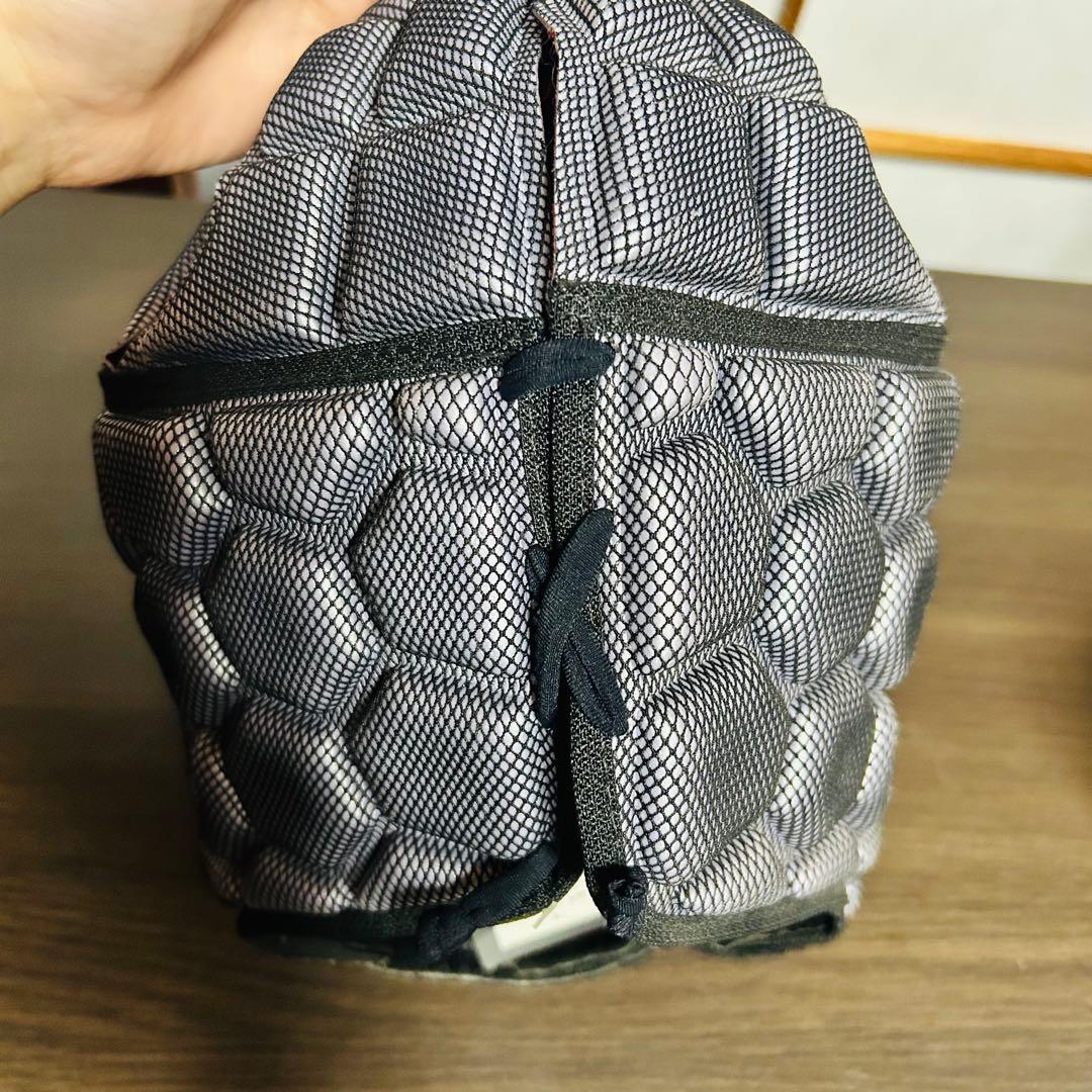 ア*ル様 ⑥新品　カンタベリー　ヘッドギア シルバー　ラグビー　CANTERBU