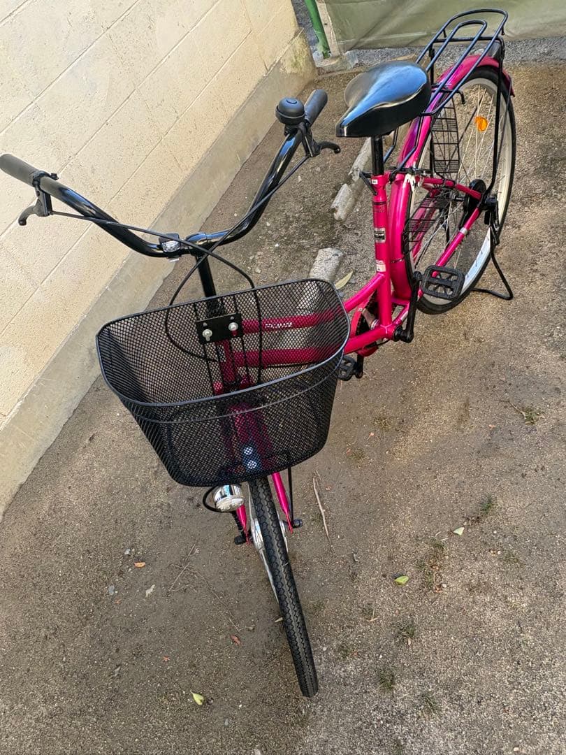 可愛いピンクで、新品タイヤのママチャリ(26㌅)お届けします！お引き取りも可能。