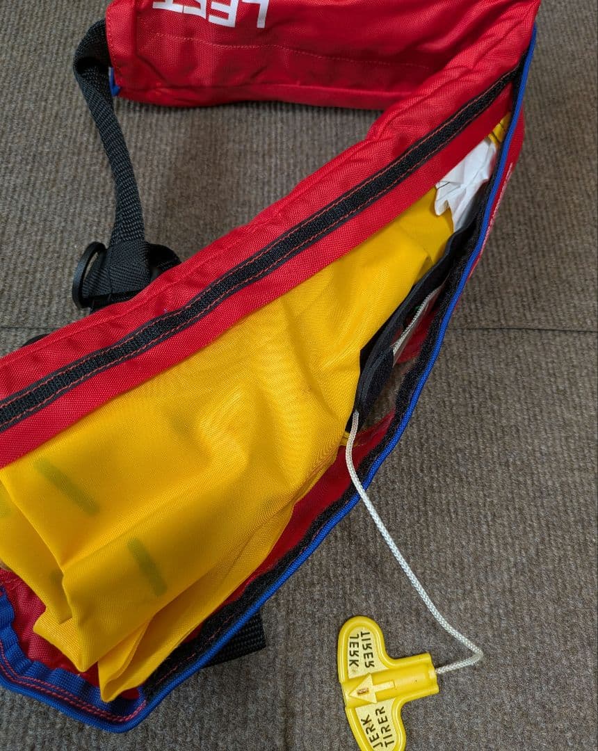 BlueStormライフジャケット ウエストタイプ手動、自動膨張 桜マーク付き