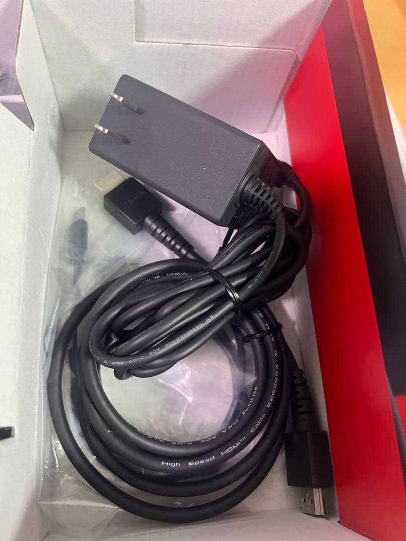 【美品！動作確認済み】Nintendo Switch 任天堂スイッチ　本体