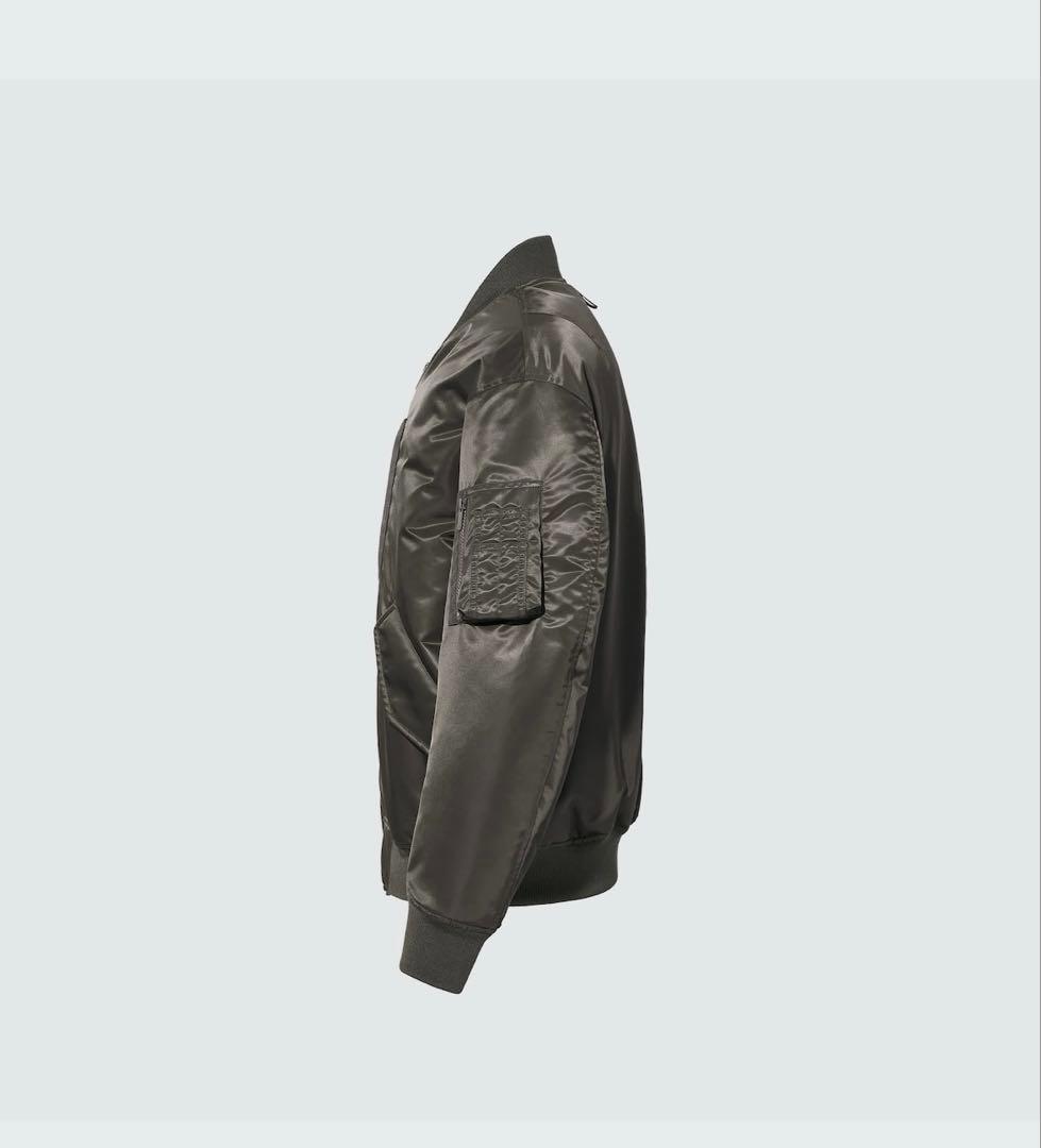 【極美品】UNIQLO +Jハイブリッドダウンオーバーサイズ　黒