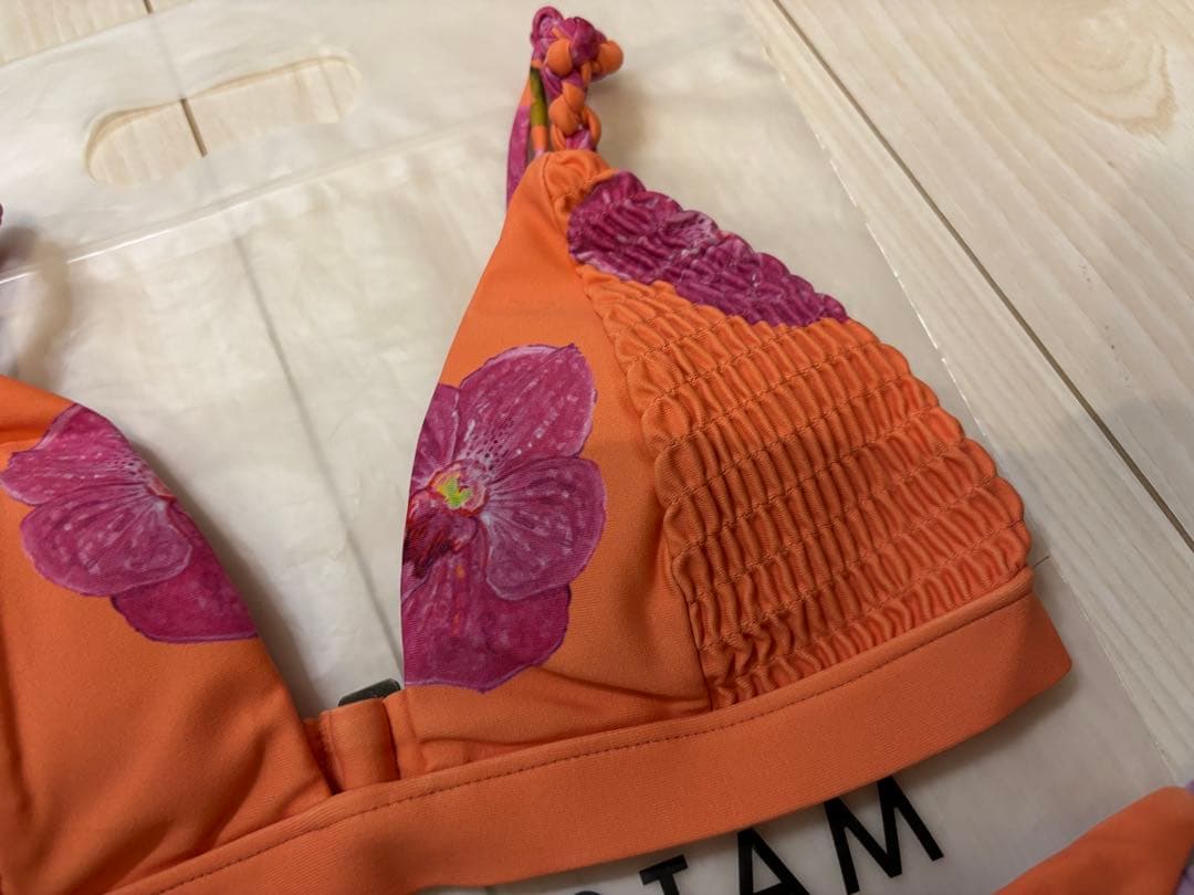 アリシアスタン水着　上下セット