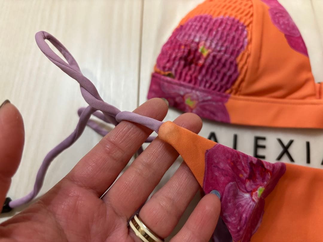 アリシアスタン水着　上下セット