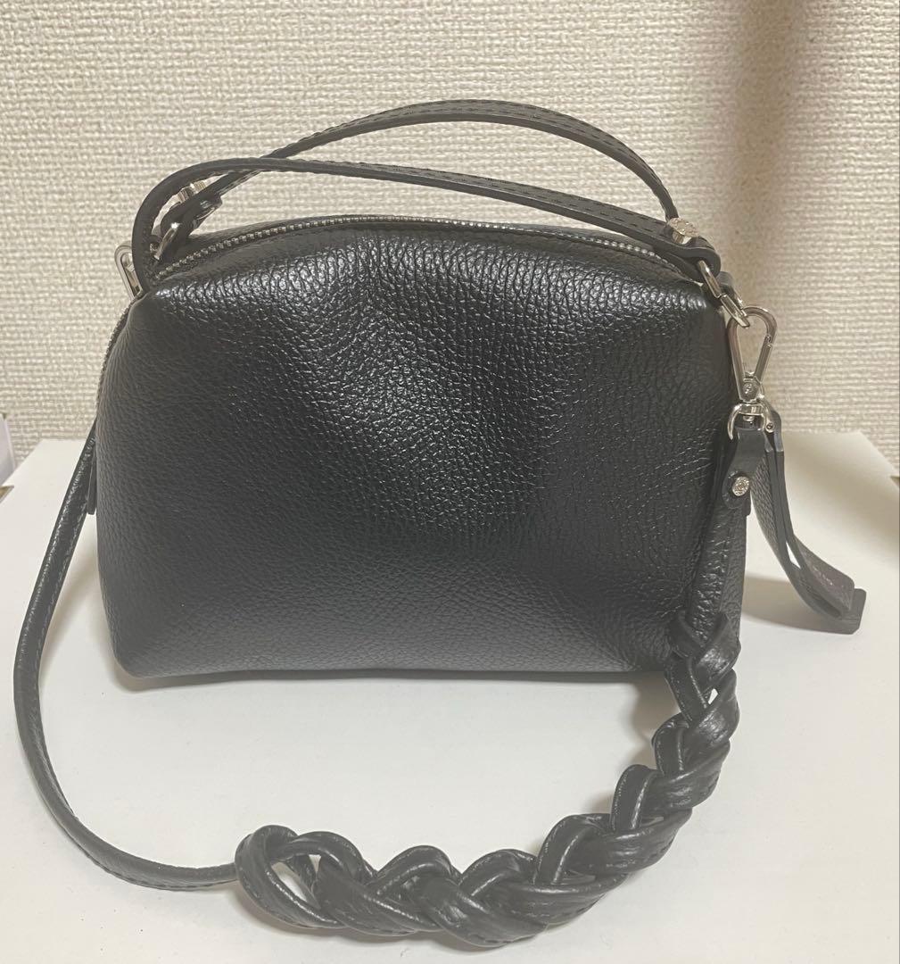 GIANNI CHIARINI アリファ S レザーショルダーバッグ ブラック