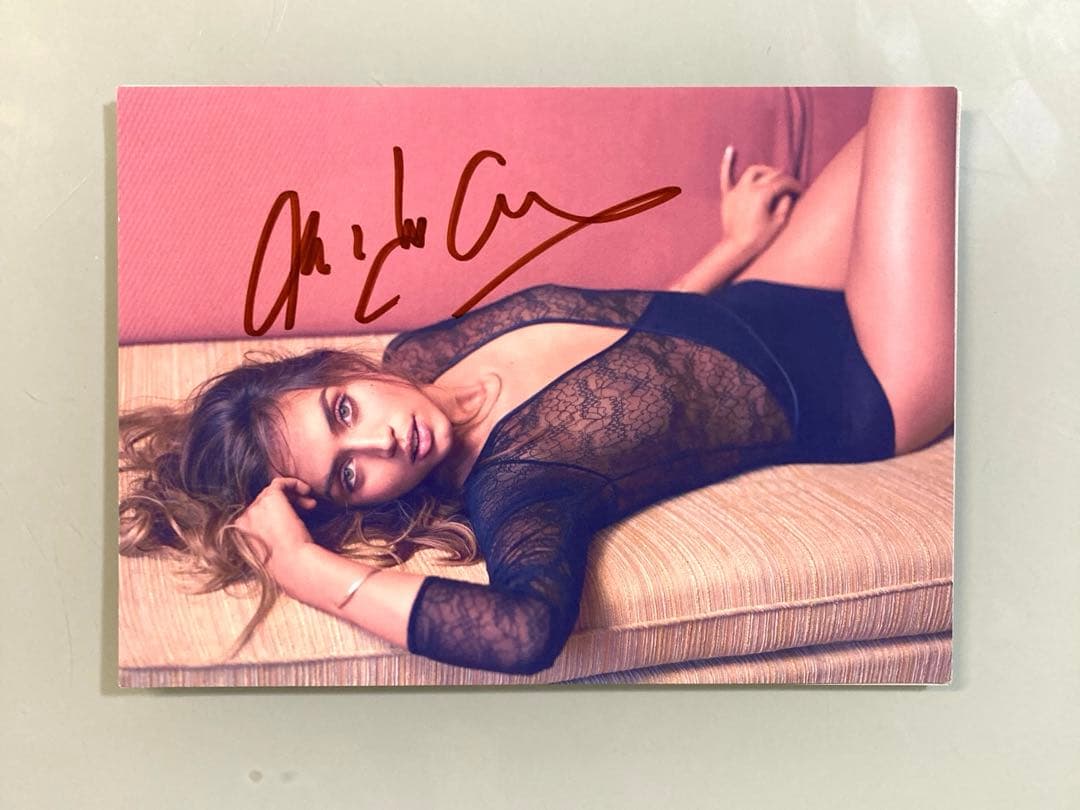 セール中…アナデ・アルマス直筆サイン入り2Lサイズ写真…Ana de Armas