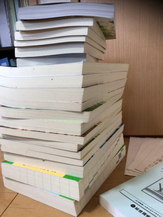 【値下げしました】H30一級建築士 総合資格テキスト一式、法令集、製図テキスト