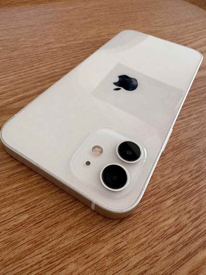 Apple iPhone12 ホワイト64GB 美品
