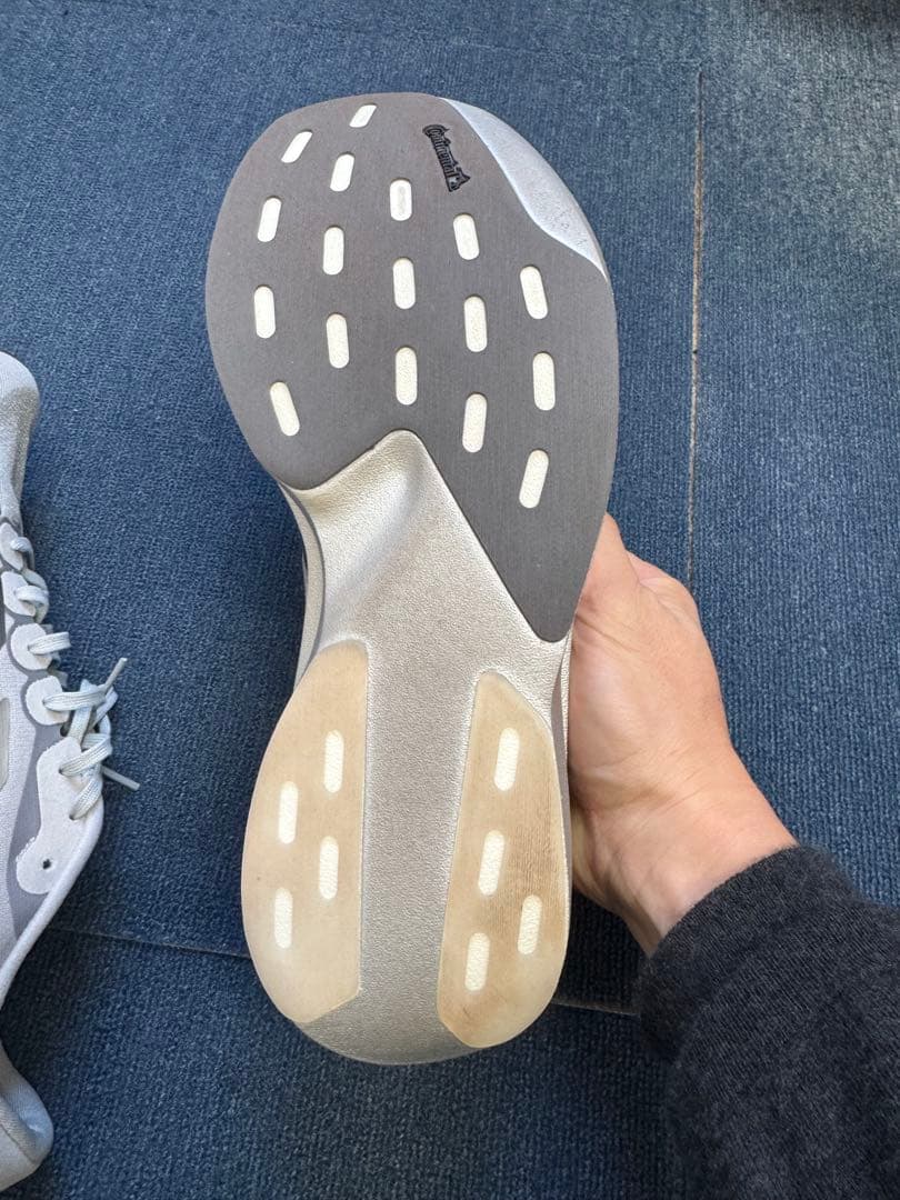 adidas ADIZERO EVO SL 28.0 グレー