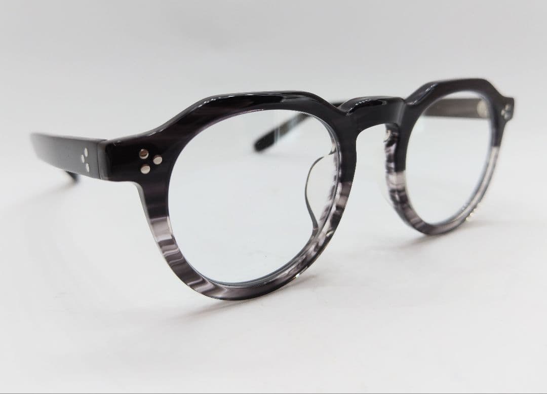 アンクラウドDEBONAIR/BLK-SASAフレーム×レンズ(調光GRY)