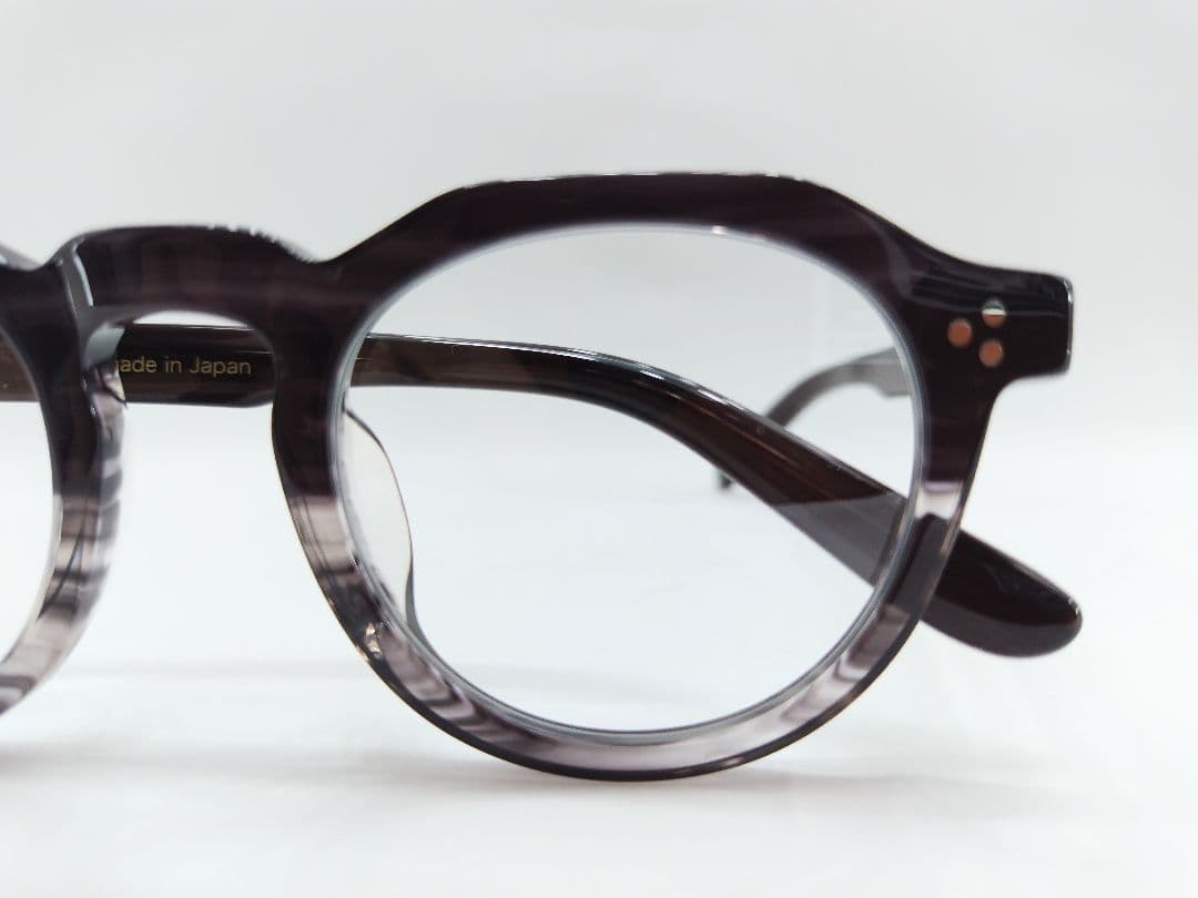 アンクラウドDEBONAIR/BLK-SASAフレーム×レンズ(調光GRY)