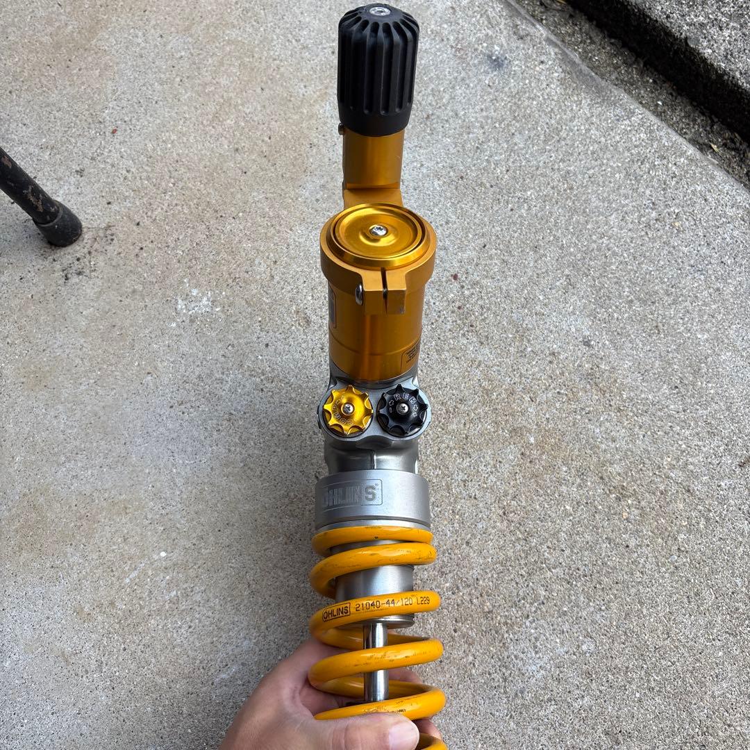 オーリンズ最高峰TTX-36 CBR1000RR