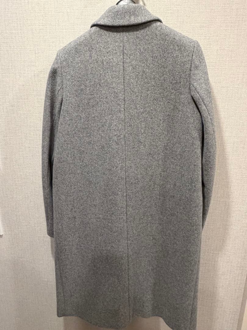 Theory luxe グレー チェスターコート シングルボタン　89,600円