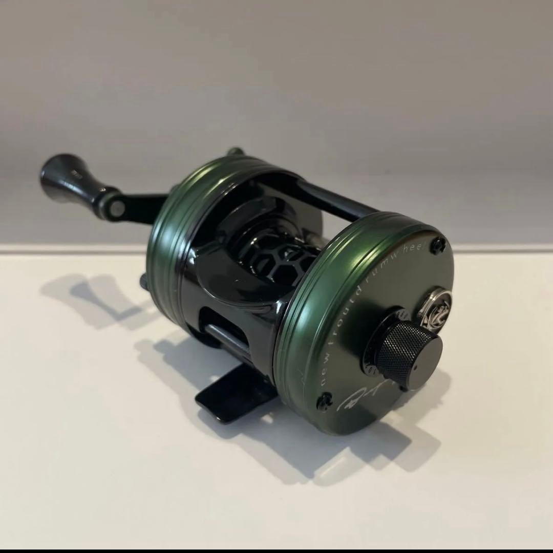 Ｃｕｇａｔｔｉ　ＢＨ３００　バス　トラウト　渓流　丸型　ベイトフィネスリール