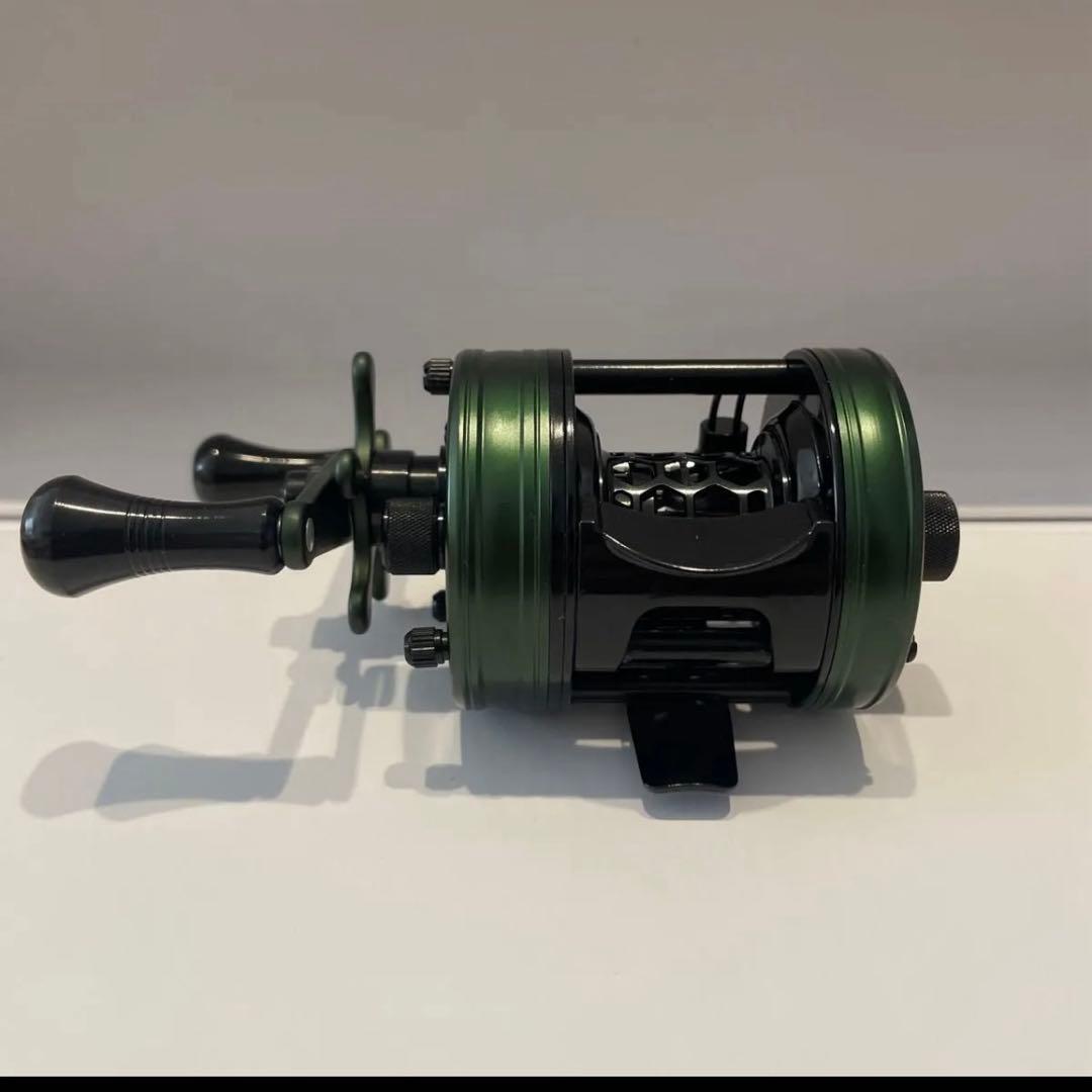 Ｃｕｇａｔｔｉ　ＢＨ３００　バス　トラウト　渓流　丸型　ベイトフィネスリール