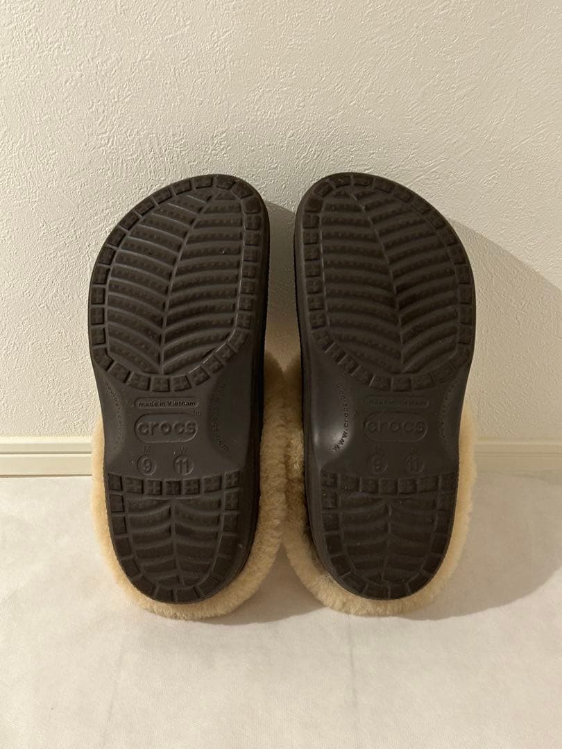 【よっ】crocs classic mammoth luxe clog