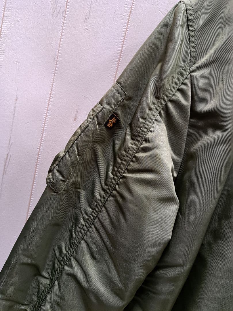 ALPHA INDUSTRIES MA-1 ミリタリージャケット