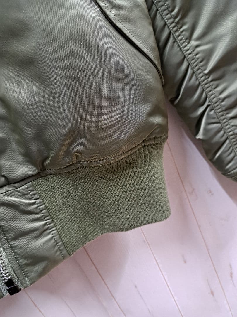ALPHA INDUSTRIES MA-1 ミリタリージャケット