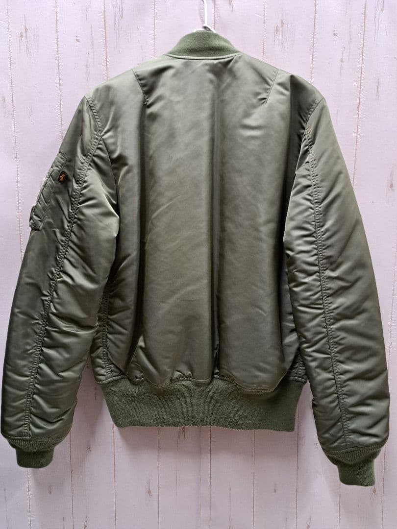 ALPHA INDUSTRIES MA-1 ミリタリージャケット