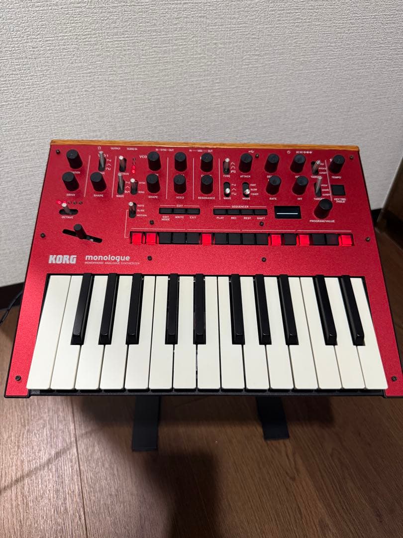 KORG monologue Red 廃盤品 アダプタ+スタンド+ケーブル付き
