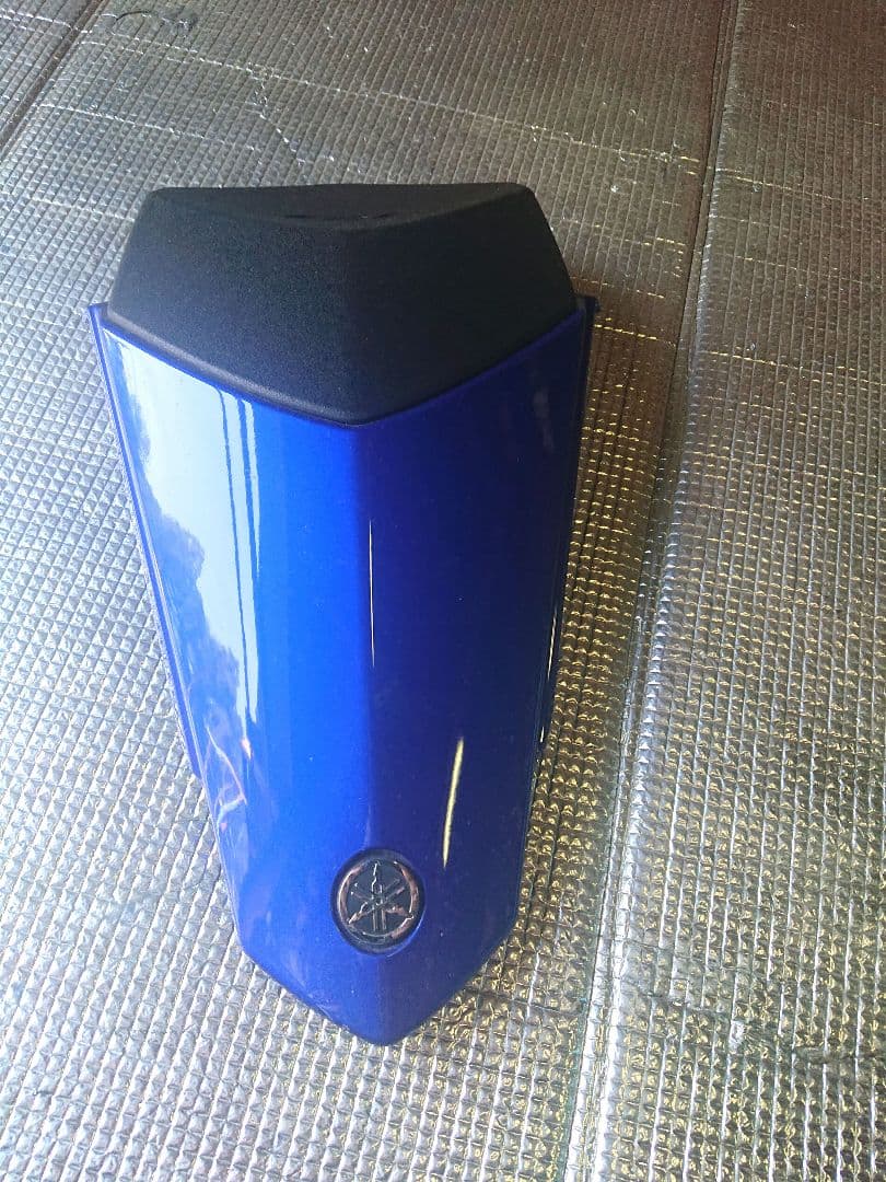 ヤマハ　YZF−R1 2CR 純正　シングルシートカウル