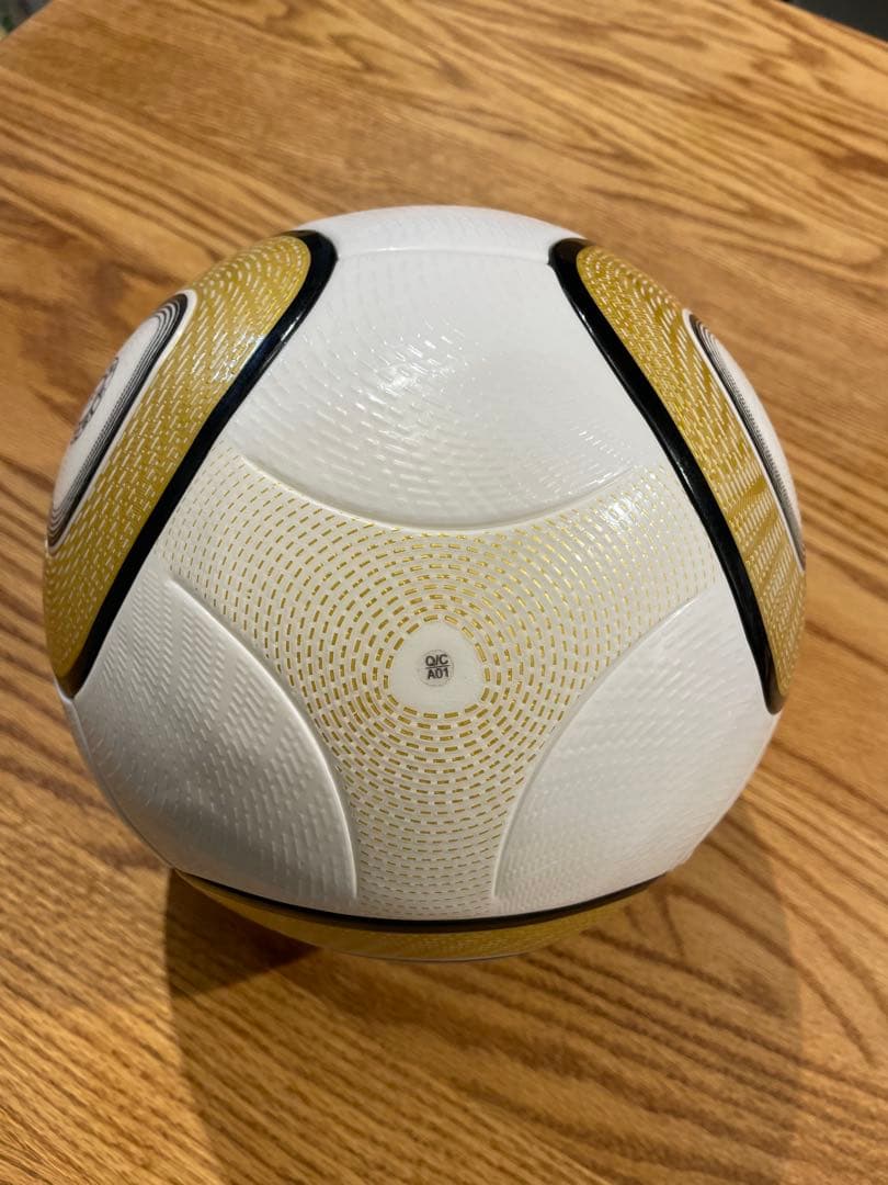 【最終値下げ】adidas Jabulani サッカーボール サイズ5