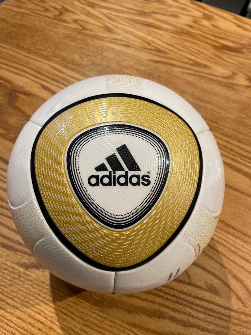 【最終値下げ】adidas Jabulani サッカーボール サイズ5