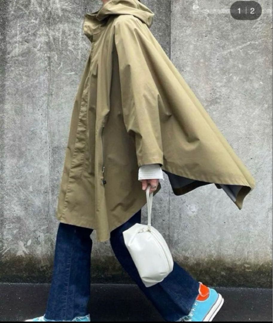 【新品タグ付き】LOEFF（ロエフ）ナイロン タフタ ポンチョ