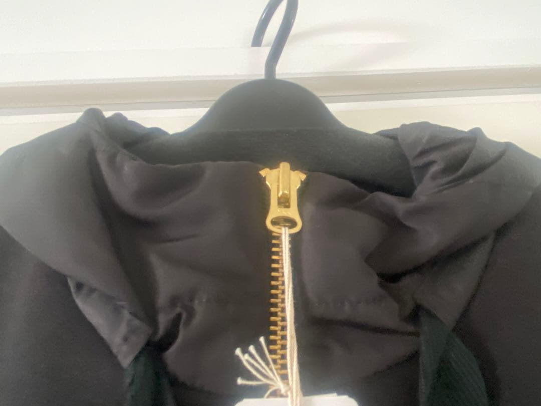 【新品未使用】フード付き黒ジャンパーコート ファー付きポケット