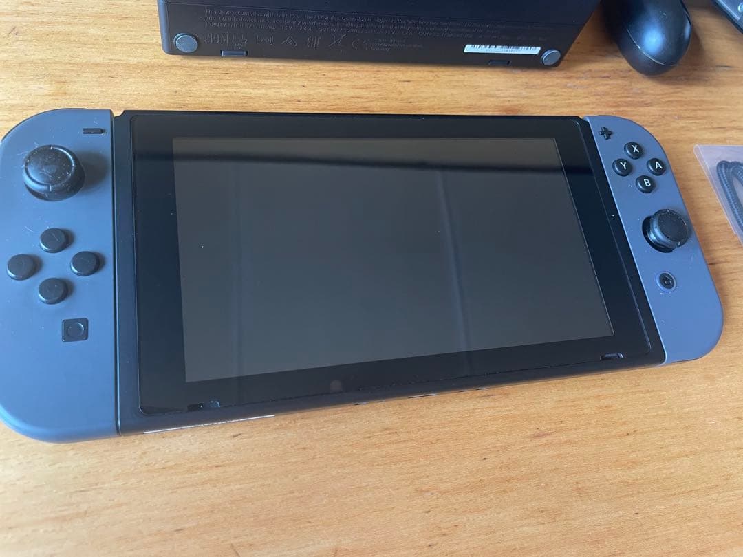 Nintendo Switch 本体（2020モデル） ＋ゲームソフト5本セット