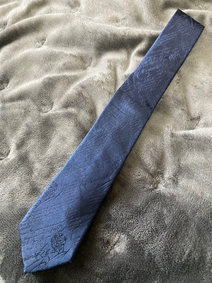 Berluti カリグラフィ　ネクタイ ネイビー