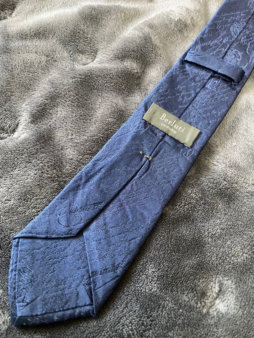 Berluti カリグラフィ　ネクタイ ネイビー