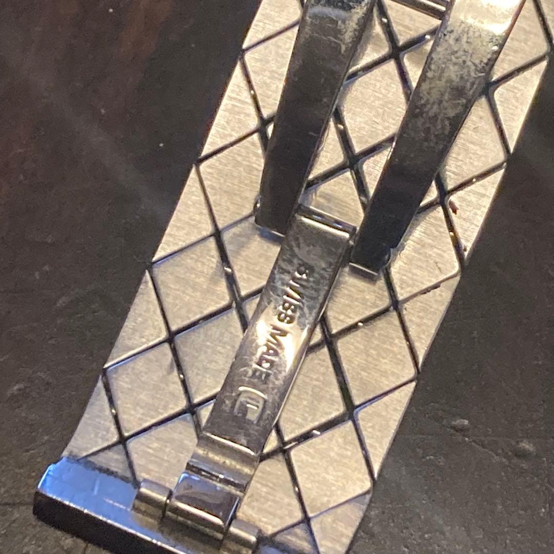 CHANEL シャネル　時計　クォーツ　マトラッセ　ステン　シルバー　レディース