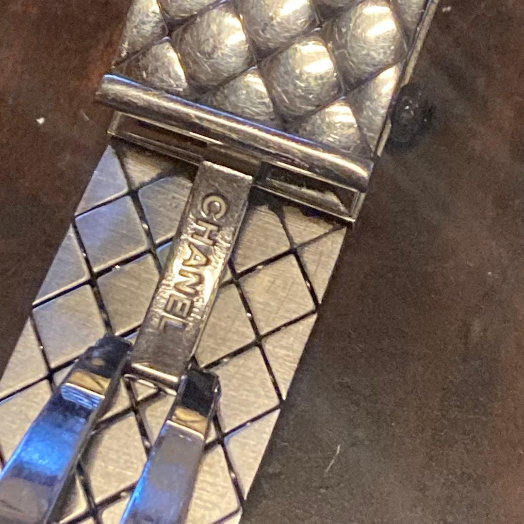CHANEL シャネル　時計　クォーツ　マトラッセ　ステン　シルバー　レディース