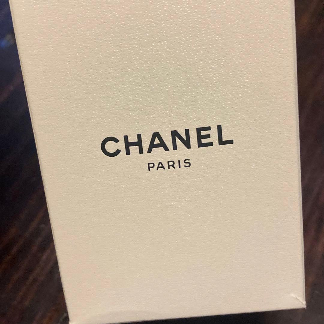 CHANEL シャネル　時計　クォーツ　マトラッセ　ステン　シルバー　レディース