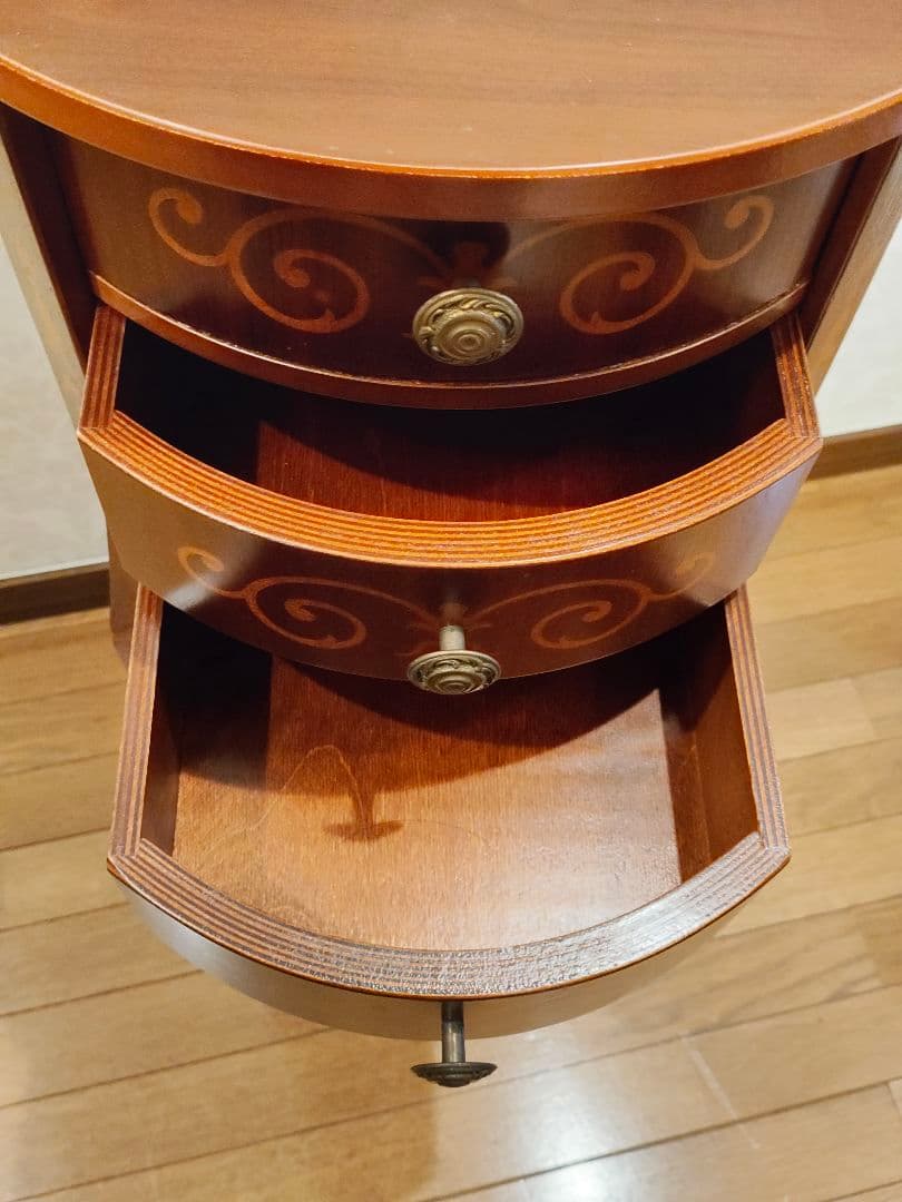 象嵌ベッドサイドテーブル②