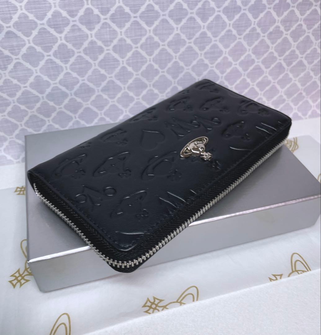 【内側に素敵な柄✩】Vivienne Westwood 長財布 黒マット