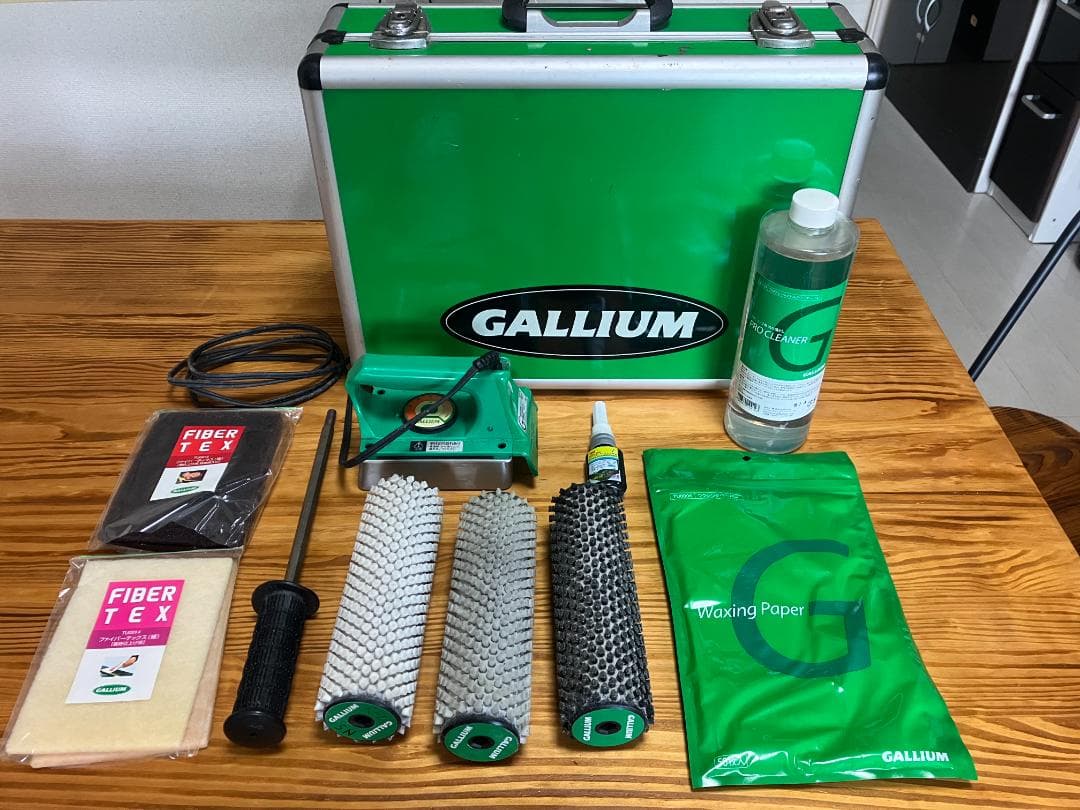 スノーボード　ワックスメンテナンスセット　ロールブラシ　アイロン　他