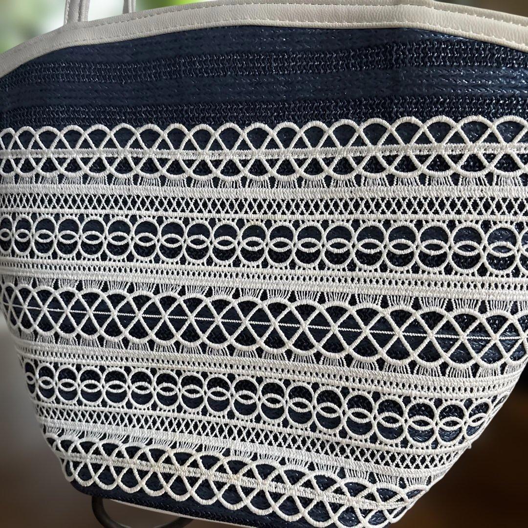 近沢レース　未使用　折りたたみ日傘 カゴバック